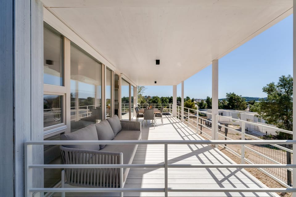 Patio, Day, View (from property/room), Balcony/Terrace, Living room, Seating area