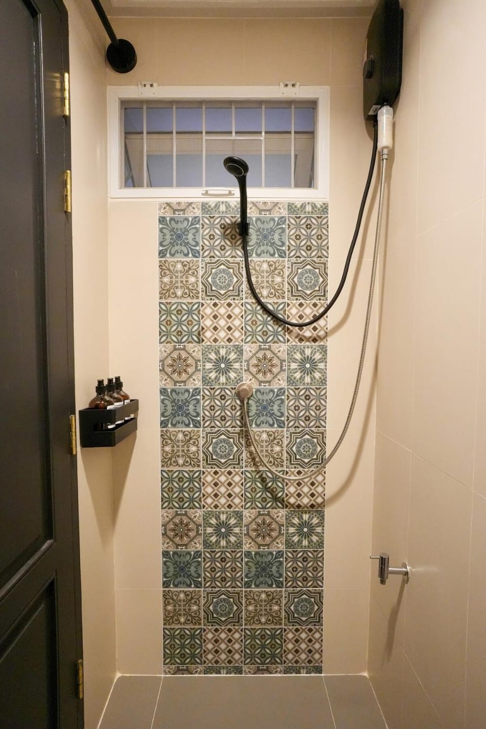 Nivas Wanit 3BR 1SFB Yaowarat MRT EntireHome 85SQM Villa in Bangkok