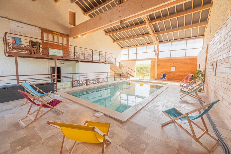 Swimming pool, Swimming pool