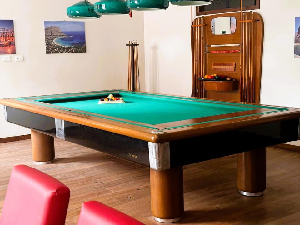 Billiard