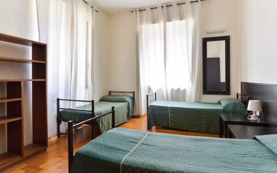 Ogbay Backpackers Haven Hostel in Rome