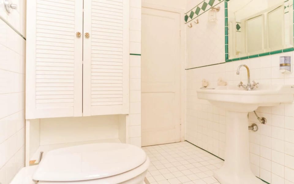 Ogbay Backpackers Haven Hostel in Rome