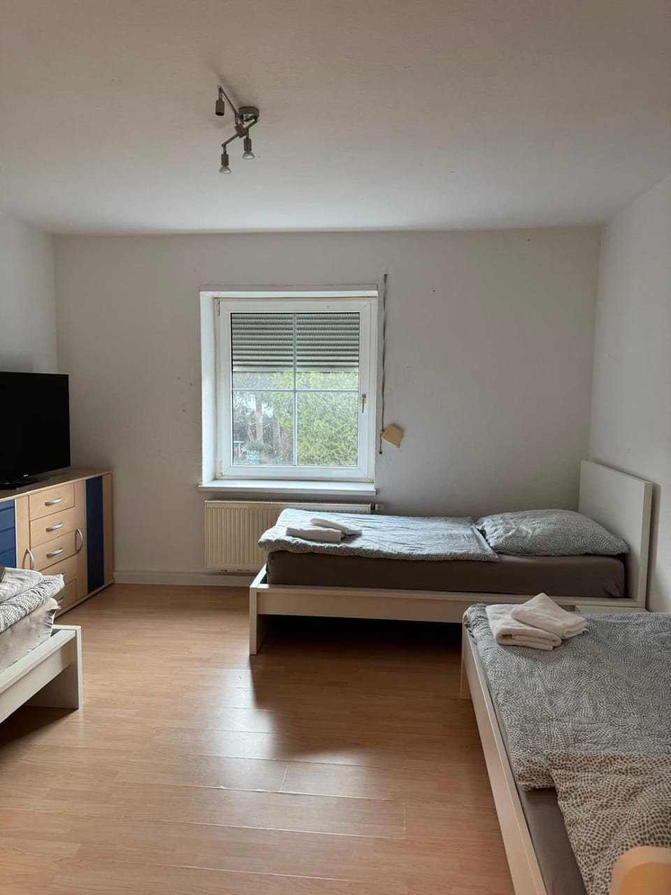 Wunderschöne Ferien- und Monteurswohnung südlich von Leipzig in Böhlen Nähe A72 Apartment in Saxony
