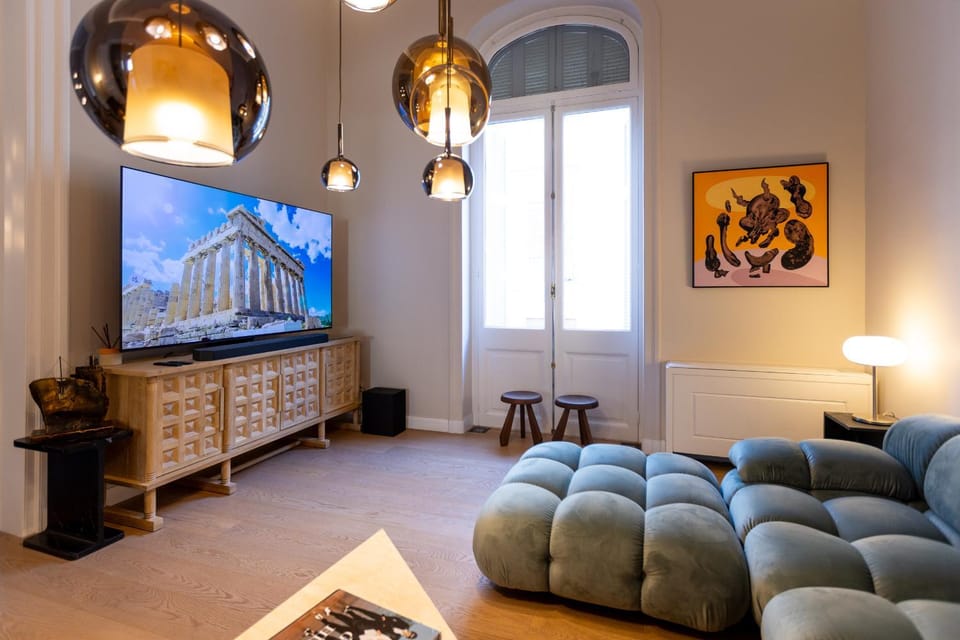 TV and multimedia, Living room, Seating area
