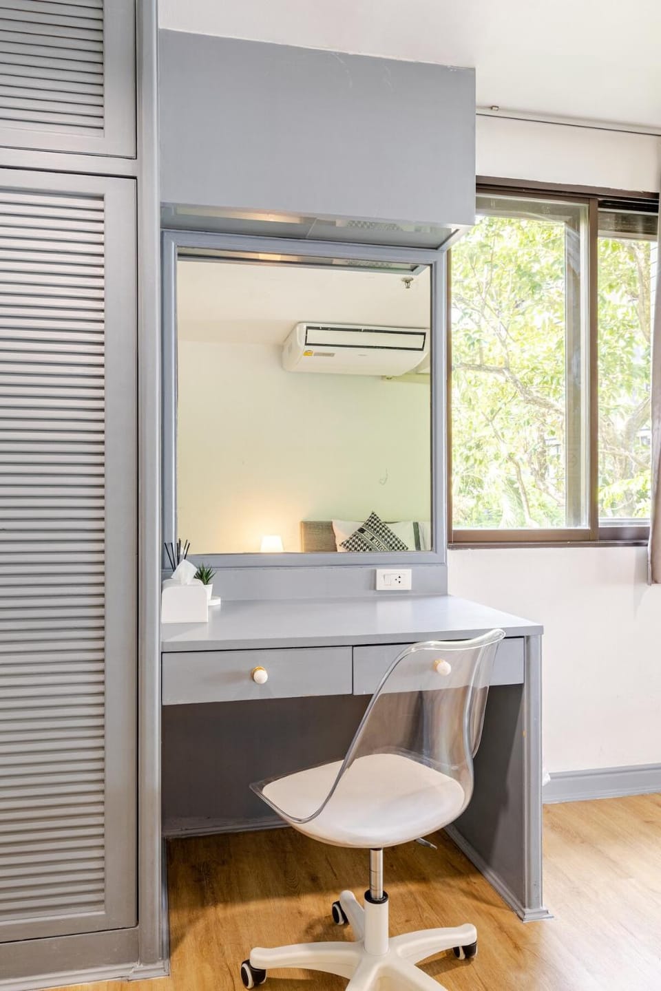 Cozy 2BR Apt in Central Bangkok 5 mins BTS 110 SQM by MattCo Apartment in Bangkok