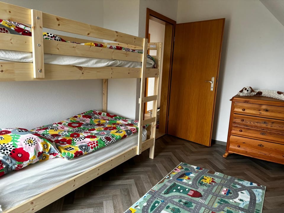 Photo of the whole room, Bedroom, bunk bed