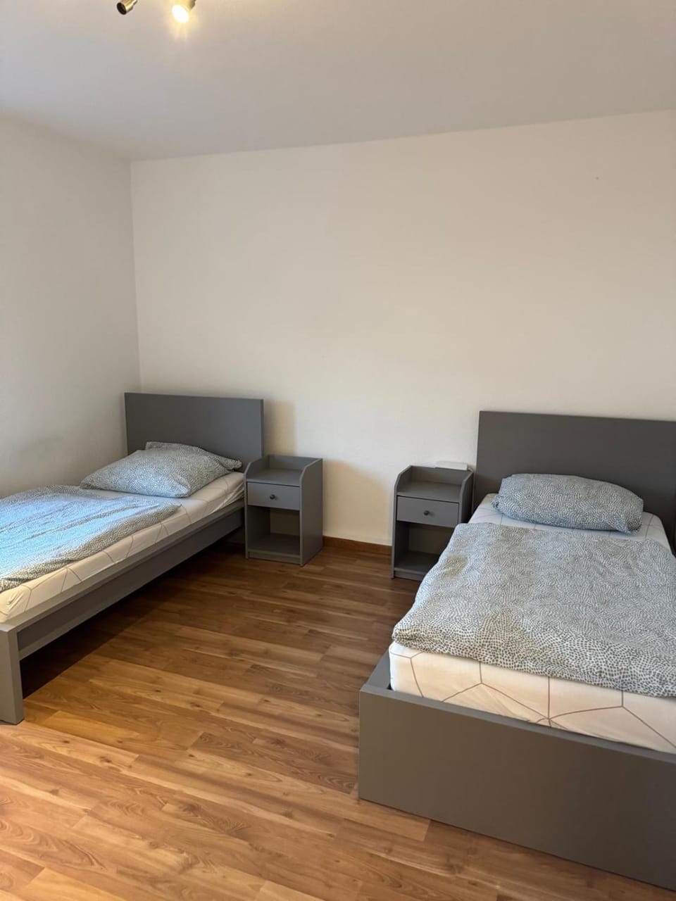 FeWo für 5 Personen in Böhlen, Friedrich-Ebert-Str Apartment in Saxony