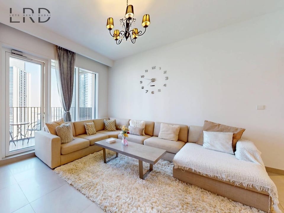 Luxurious 1BR Apartment with Creek View Apartment in Dubai