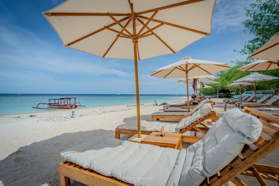 Beach, sunbed