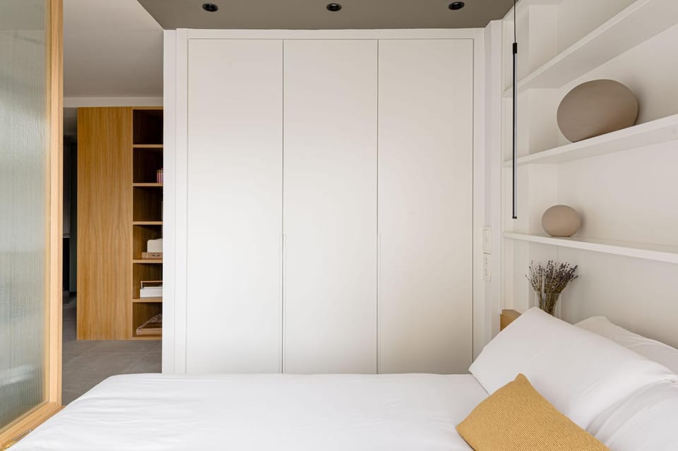 Bed, wardrobe
