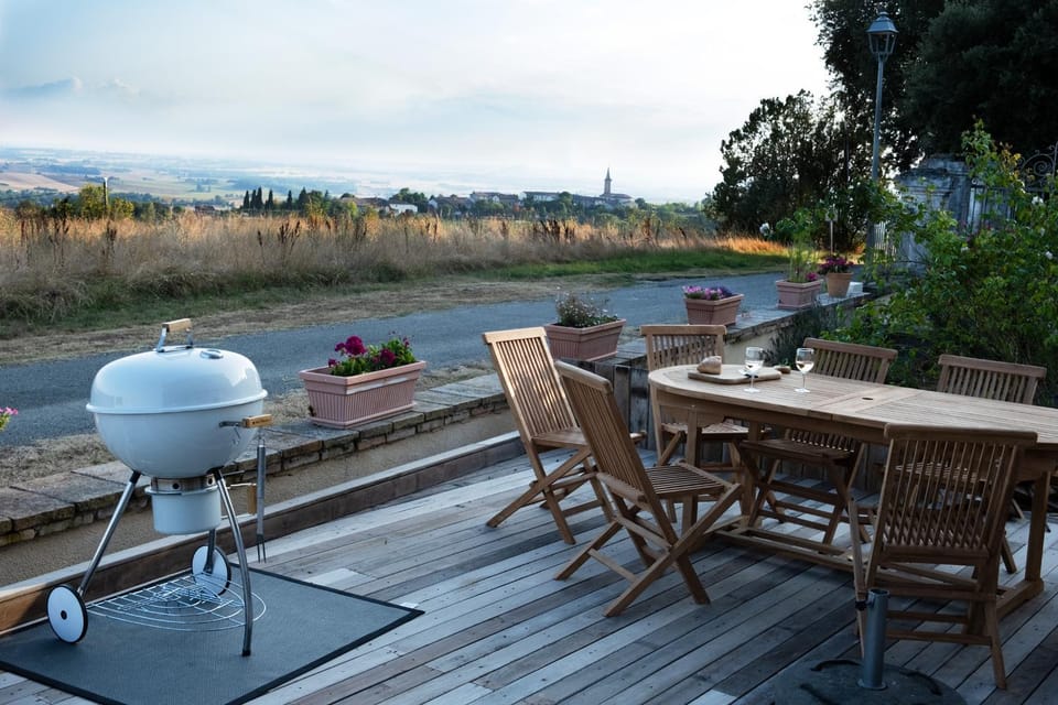 Patio, Natural landscape, BBQ facilities, Balcony/Terrace