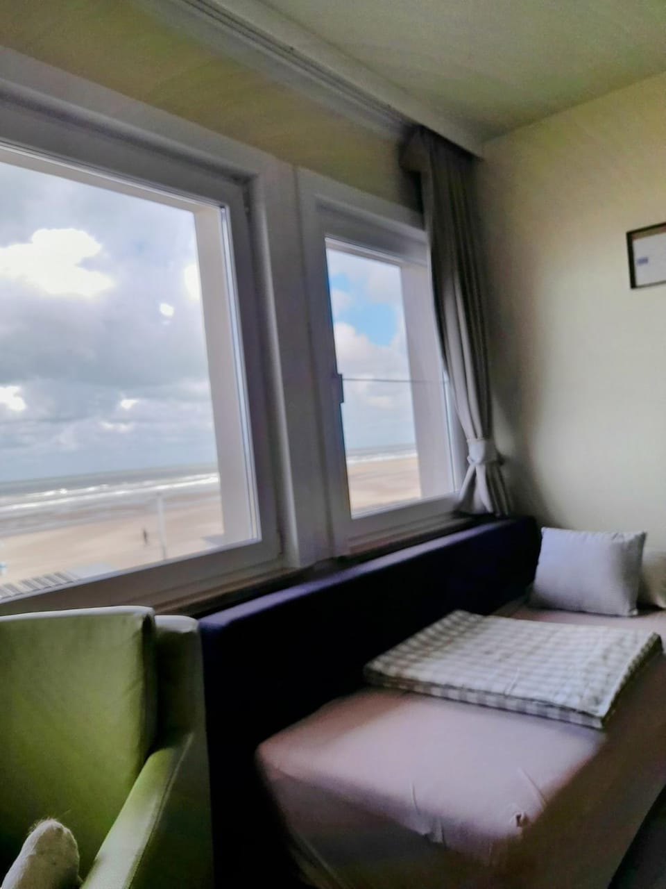 Bed, Sea view