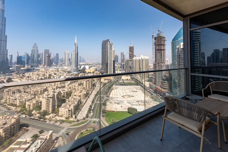 South Ridge 1, Downtown Dubai - Mint Stay Apartment in Dubai