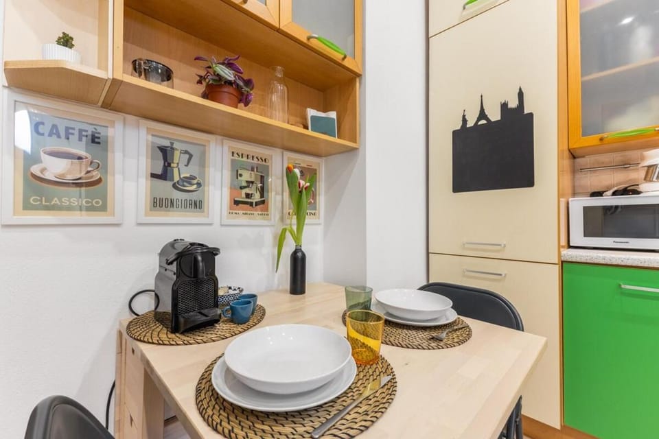 Coffee/tea facilities, Dining area