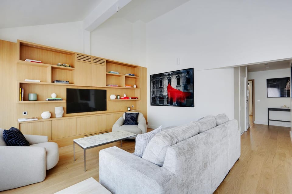 Communal lounge/ TV room, TV and multimedia, Living room, Seating area