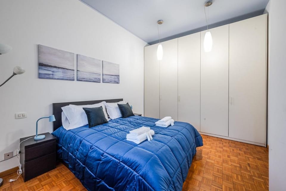 Milano Centro Duomo-Wifi-Metro Apartment in Milan