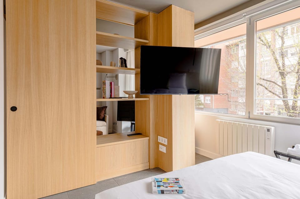 TV and multimedia, Photo of the whole room