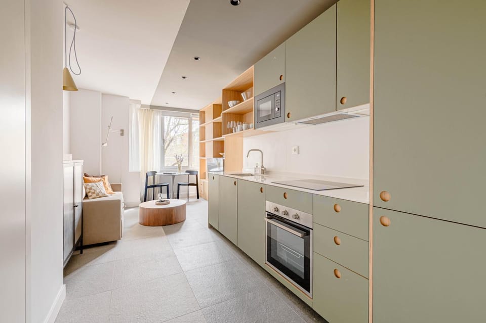 Kitchen or kitchenette, Living room