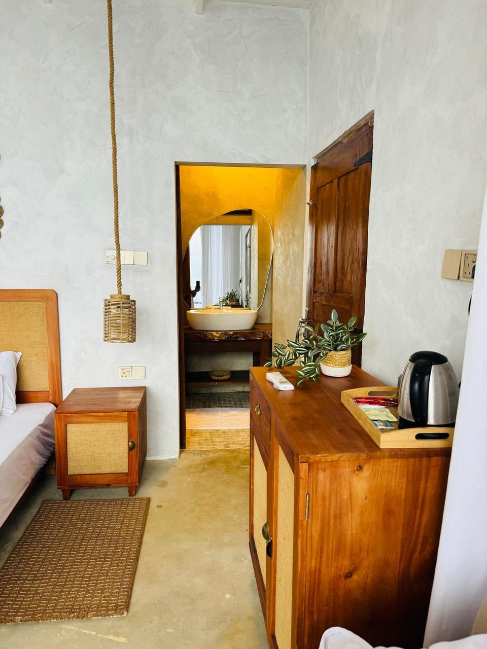 Living room, Photo of the whole room, Bedroom