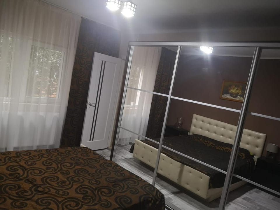 Baby friendly 3-Bedrooms House by the Sea House in Constanta