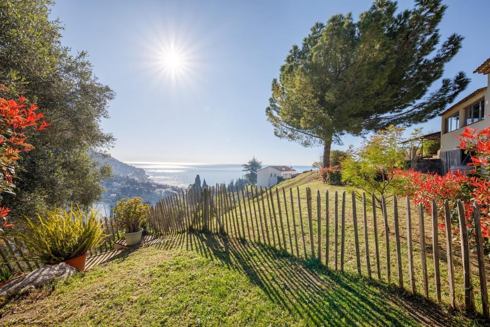 Garden, Sea view