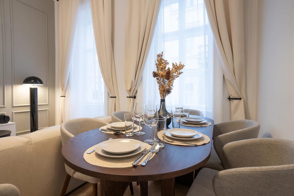 Living room, Dining area
