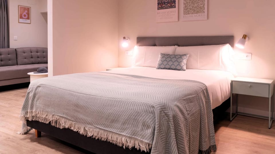 Bed, Bedroom