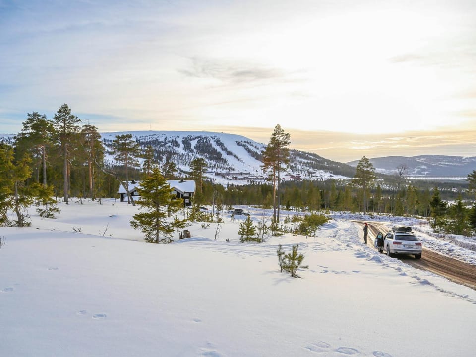 Nearby landmark, Day, Natural landscape, Winter, Mountain view
