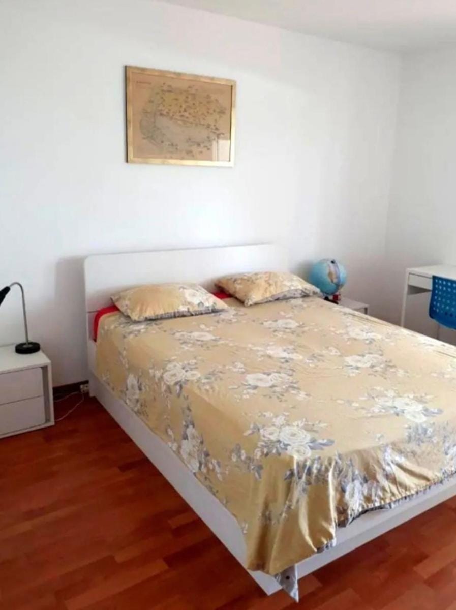 Specious apartment for 5 people Apartment in Split