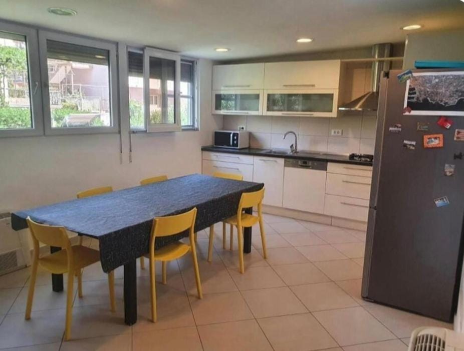 Specious apartment for 5 people Apartment in Split