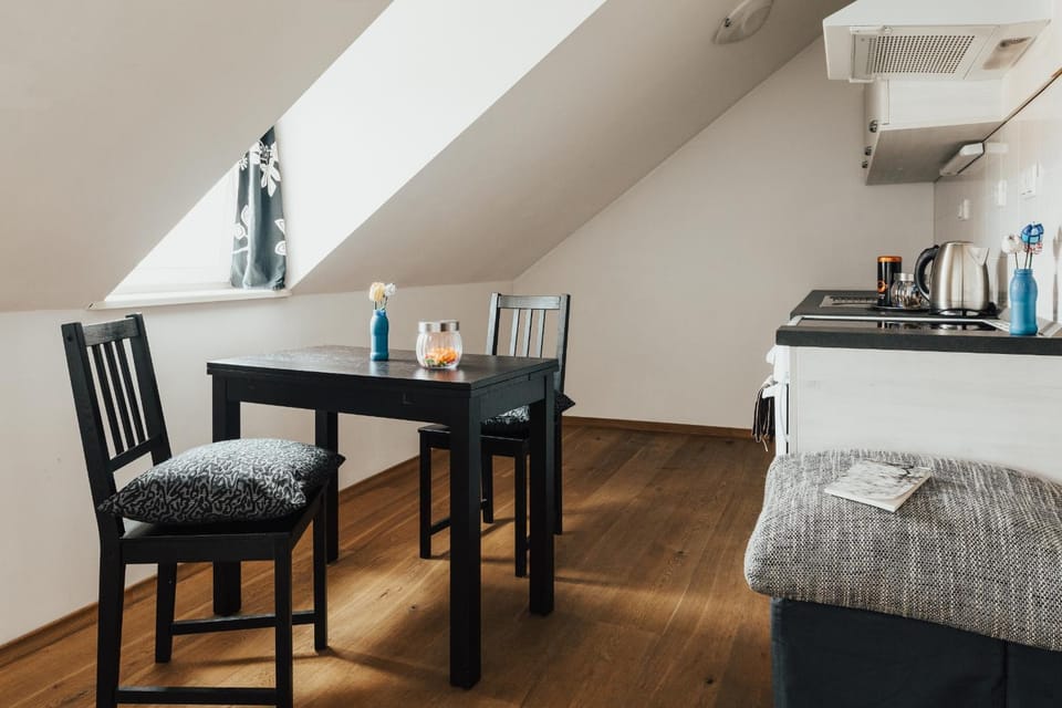 Day, Kitchen or kitchenette, Dining area, On site