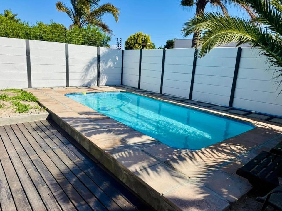 Hideaway Haven Bed and Breakfast in Cape Town