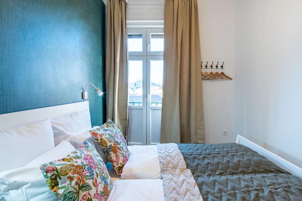 Very Central - Sunny - Comfy Apartment in Budapest