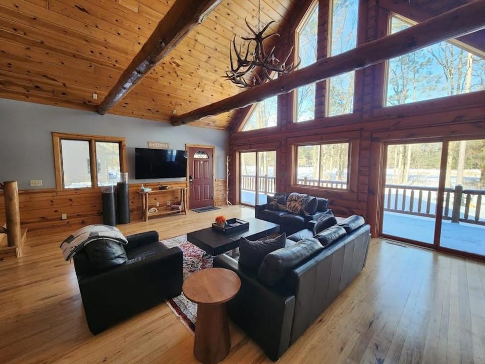 Golfview Lodge House in Wisconsin