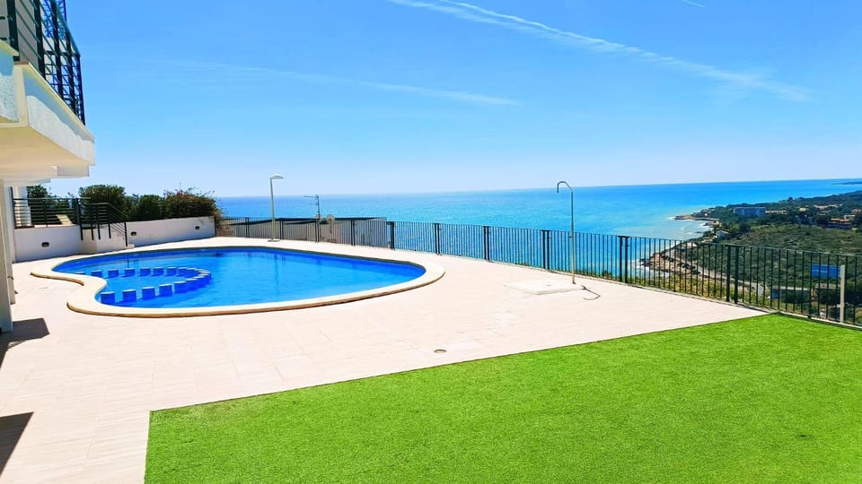 Natural landscape, Sea view, Swimming pool