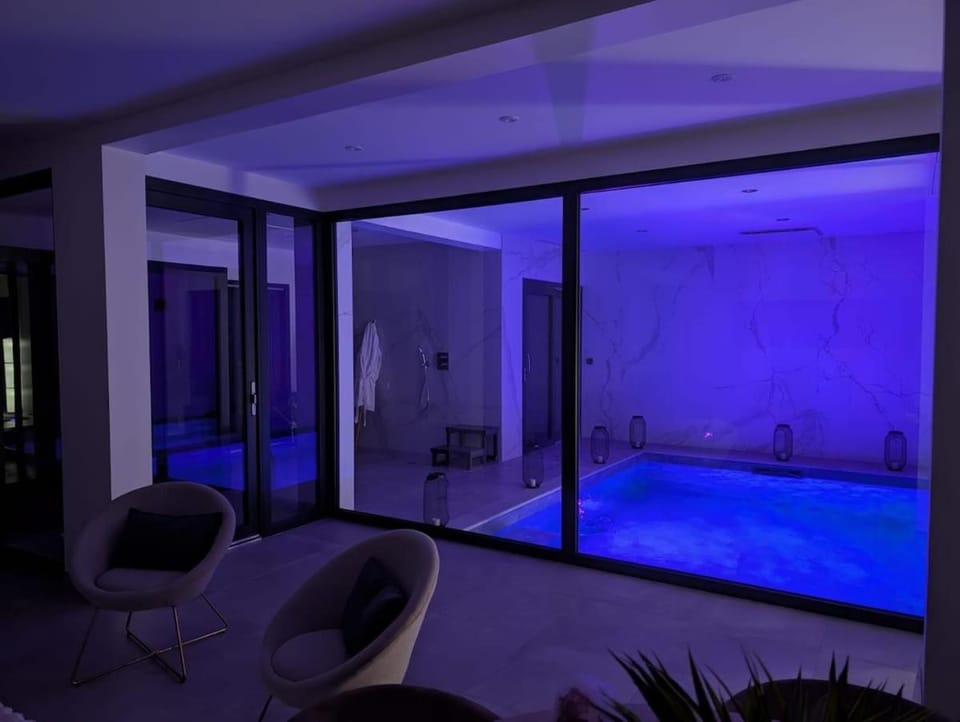 Magnifique maison bien-être 5 étoiles avec piscine et spa Villa in Grand Est
