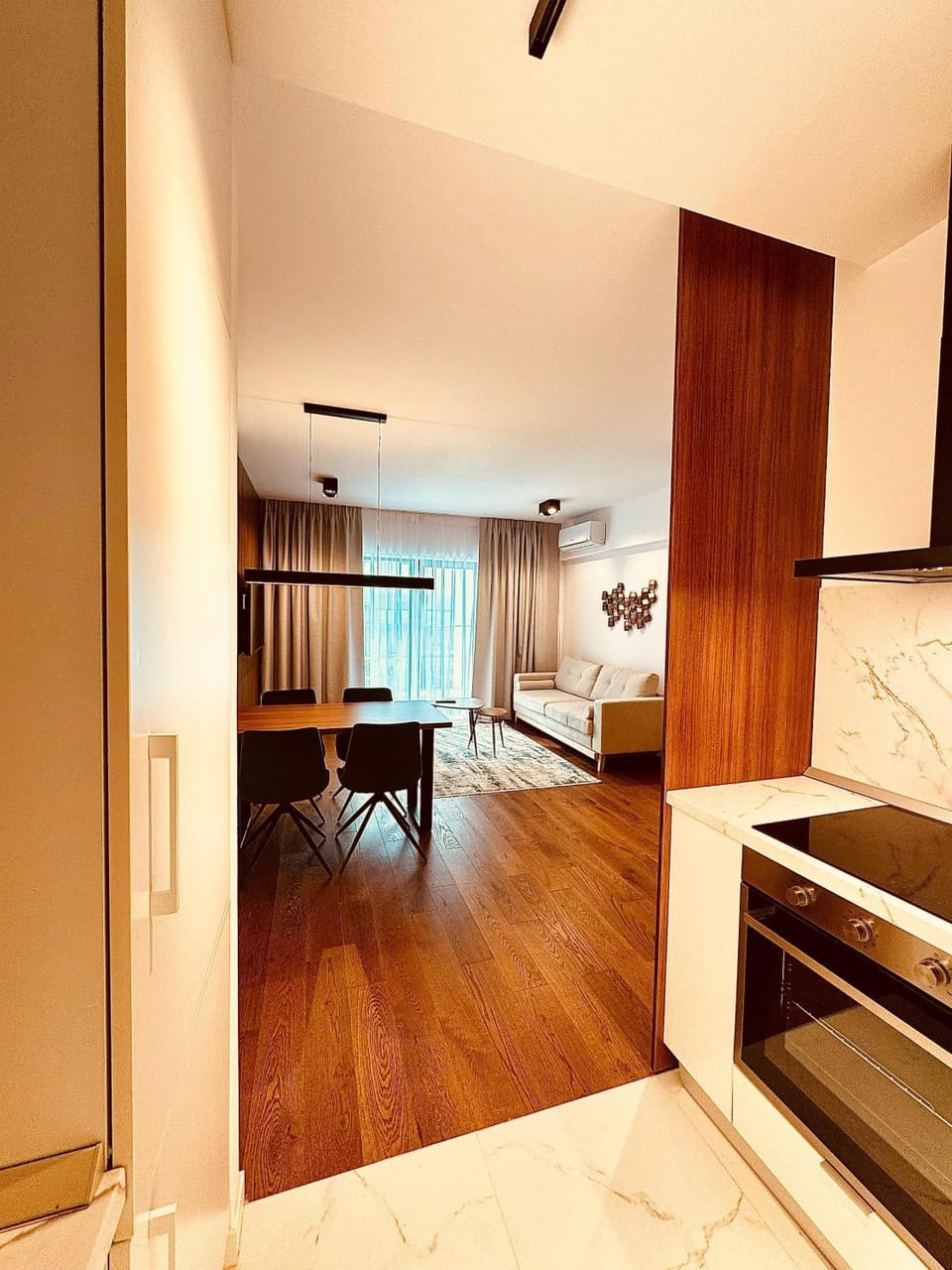 Kitchen or kitchenette, Seating area