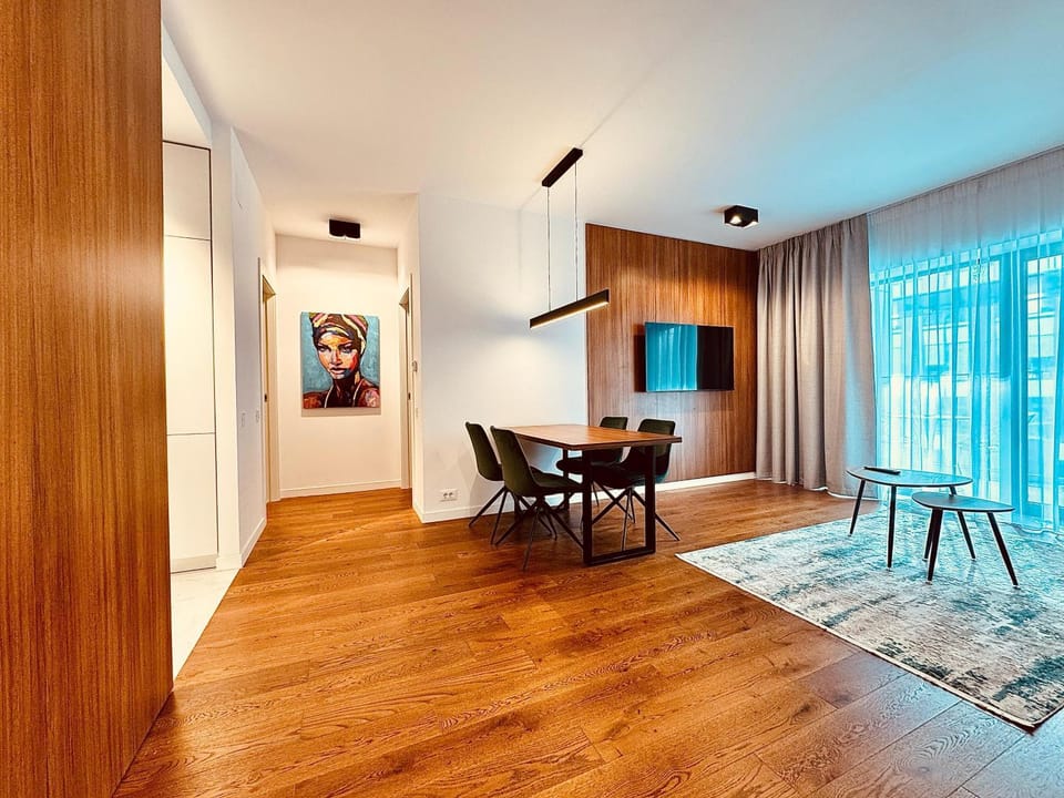 Communal lounge/ TV room, TV and multimedia, Living room