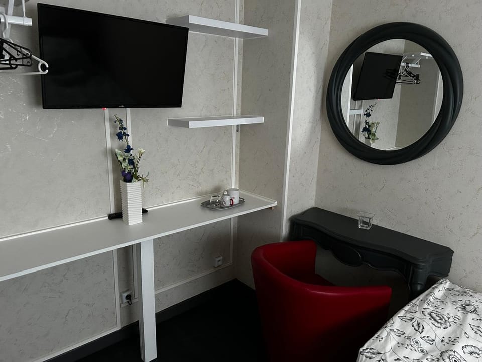 Chambre Mawa Tout Confort Bed and Breakfast in Vaulx-en-Velin