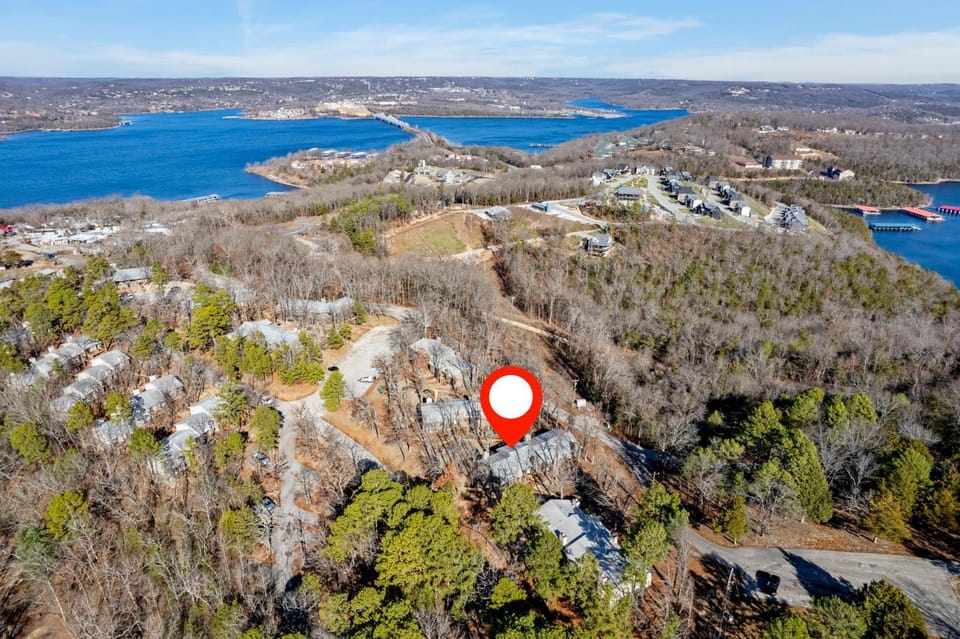 Evergreen Ridge 26 House in Table Rock Lake