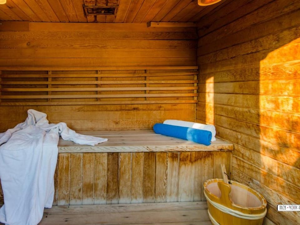 Sauna, towels