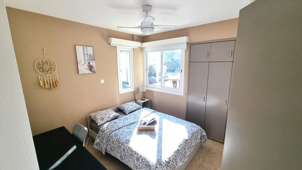 Bed, Photo of the whole room, Bedroom, towels, wardrobe