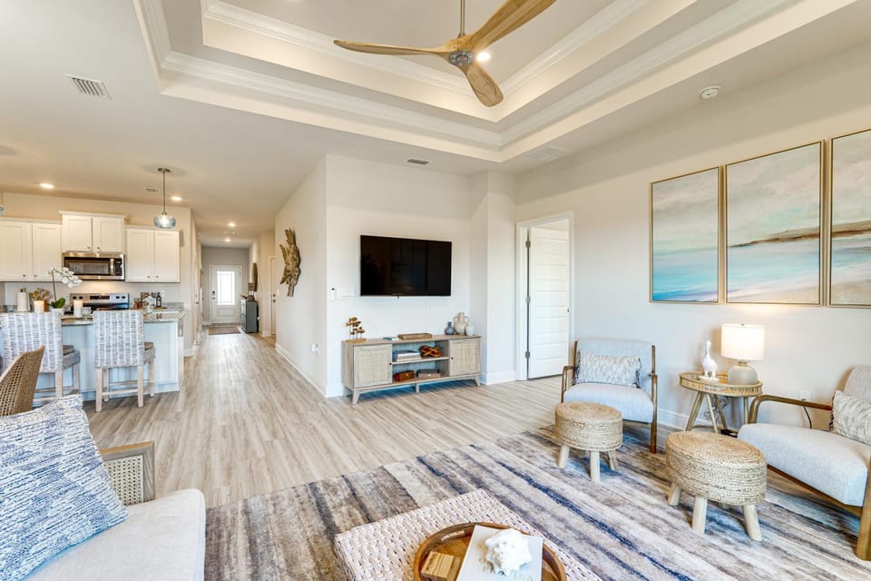 Walk to the Beach: Stylish Home in Port St Joe! House in Florida