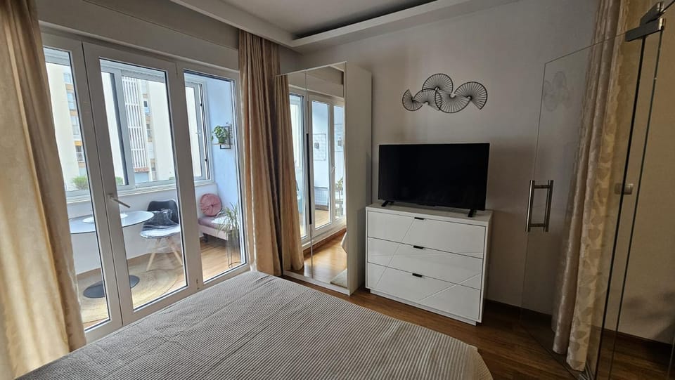 TV and multimedia, Bedroom