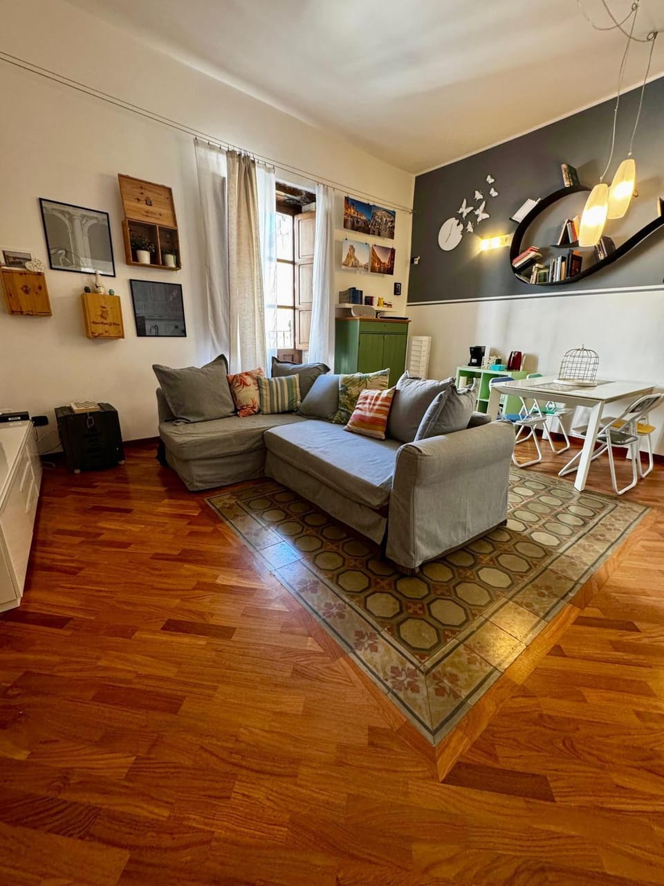 Living room, kitchen