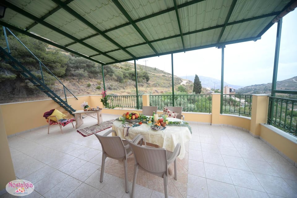 Property building, Patio, Dining area