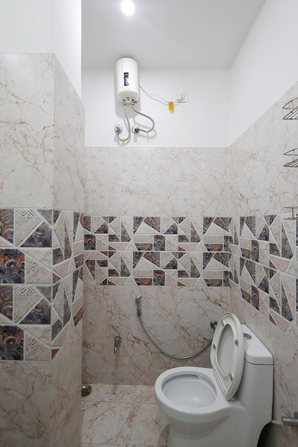 Myestay Ivory Ultra Luxury 3-Bedroom Flat Apartment in Varanasi