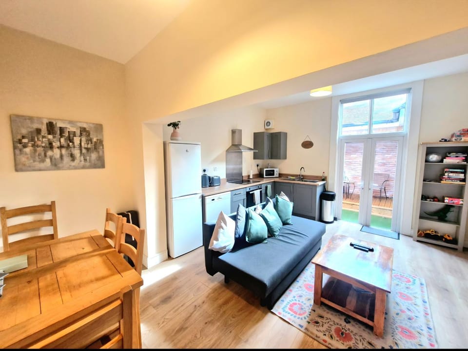 City Stay - free parking Apartment in Worcester