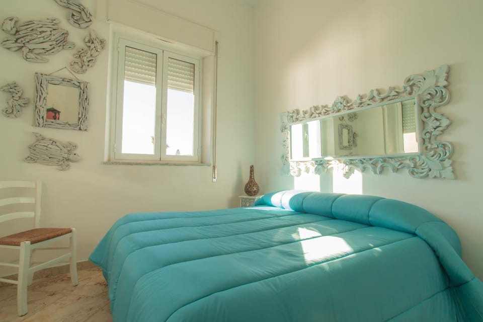 Bed, Photo of the whole room, Bedroom, Sea view