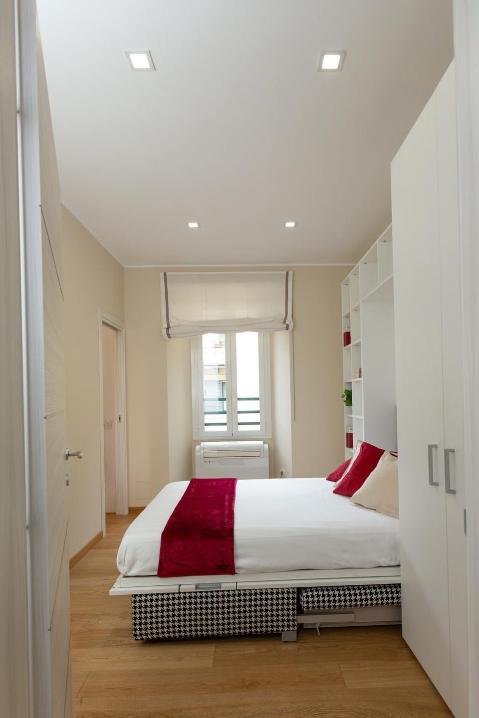 Bed, Photo of the whole room, Bedroom, wardrobe